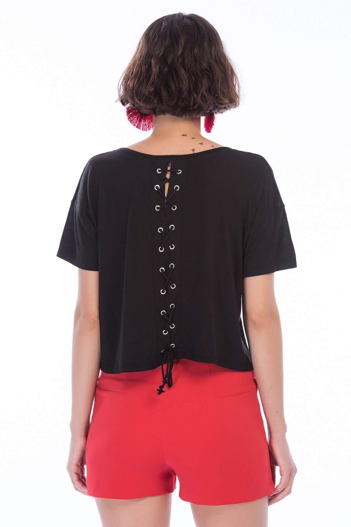 8311301 Arkası Kuşgözü Bağcık Detaylı Kısa Kol T.Shirt SIYAH