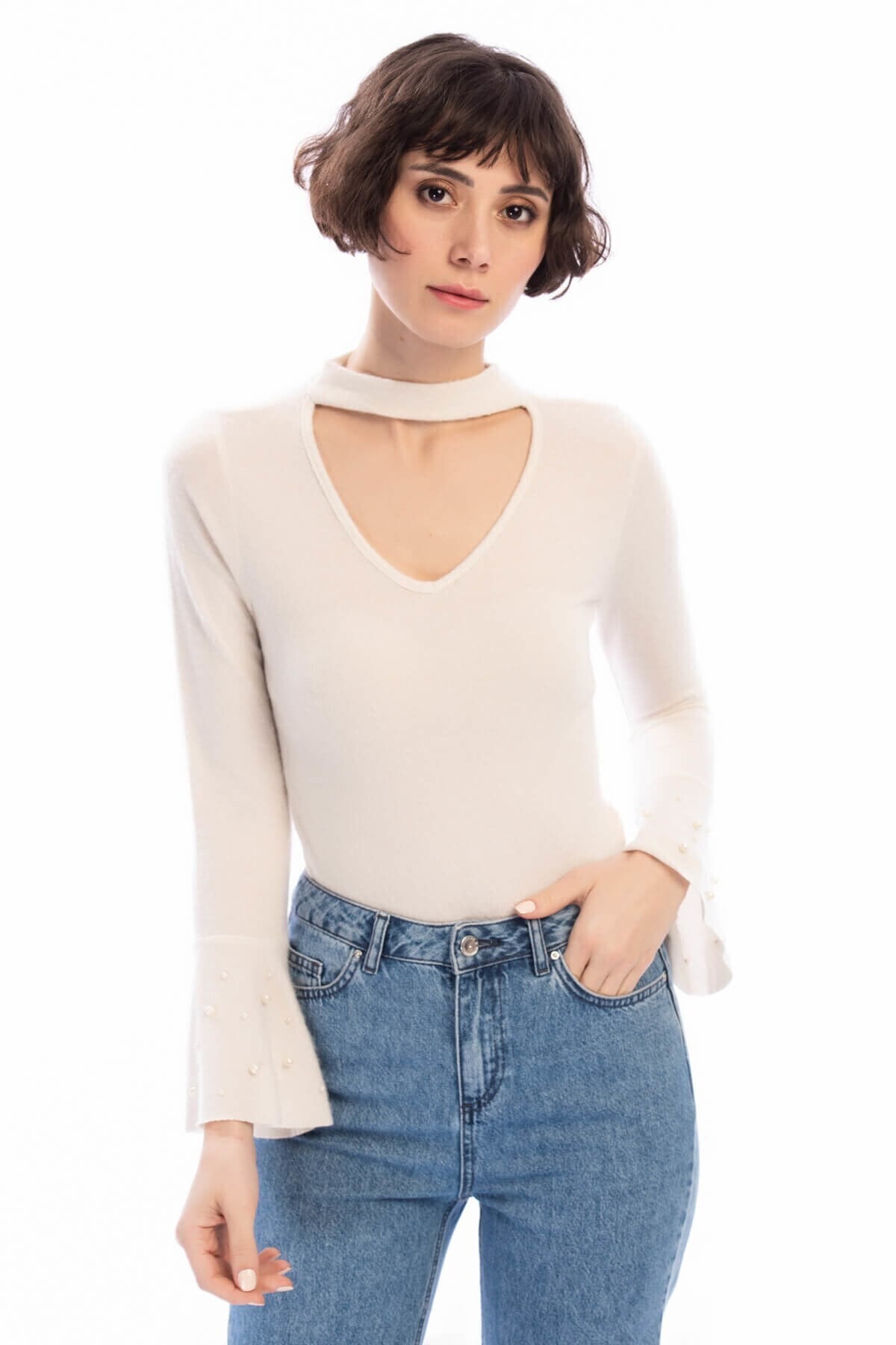 8490978 Yumoş Pencereli Kolu Volanlı İncili Bluz BEJ