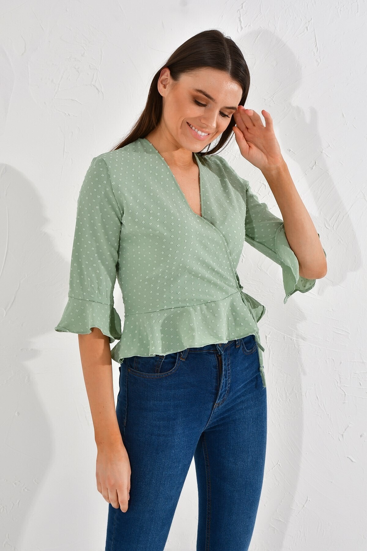 20023304 Sunshine Ponponlu Kruvaze Bağlamalı Kapri Kol Bluz CAGLA YESIL