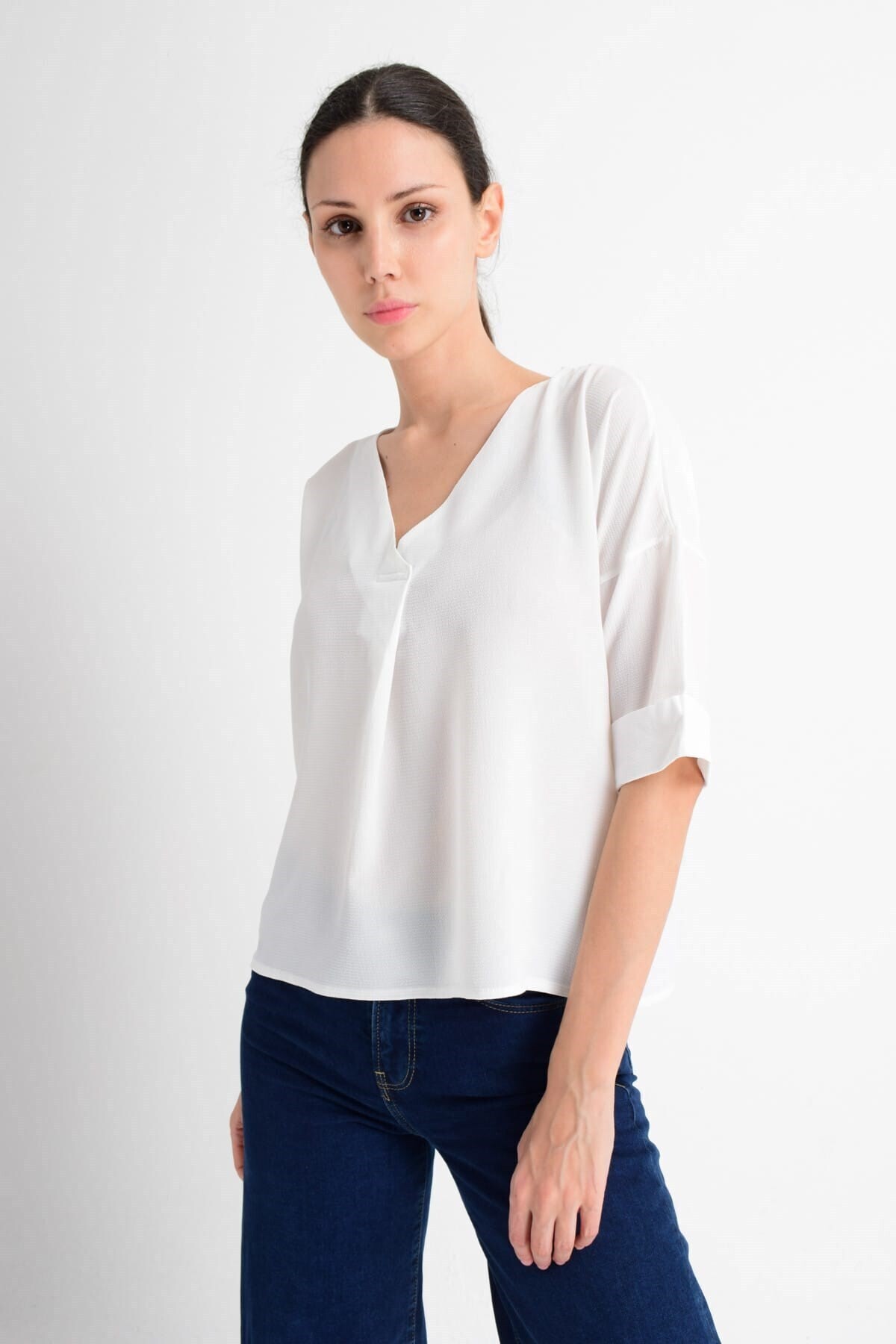 9182879 Kobe Yaka Bindirmeli Capri Kol Bluz EKRU