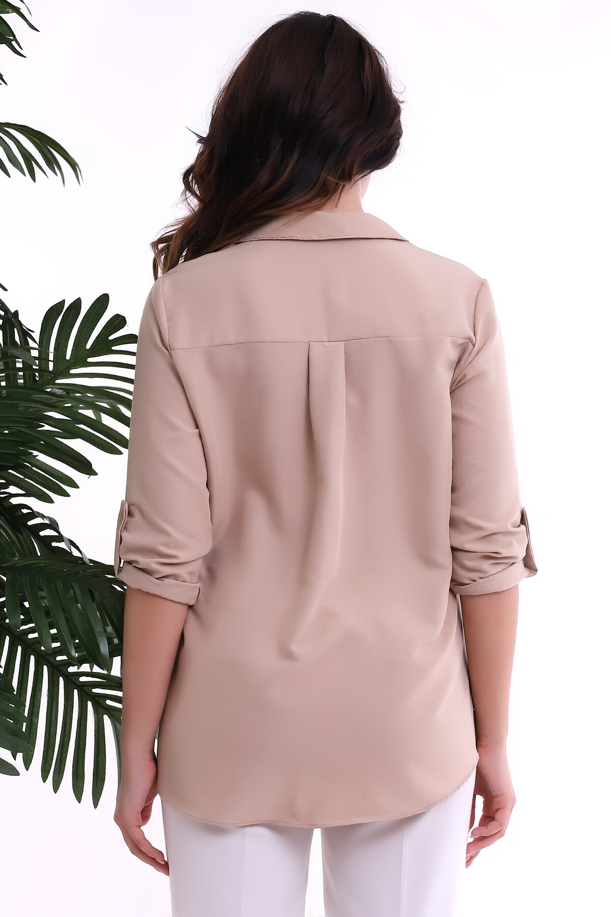 22224093 İnce Ayrobin Yakalı Ön Pileli Kol Katlamalı Bluz BEJ