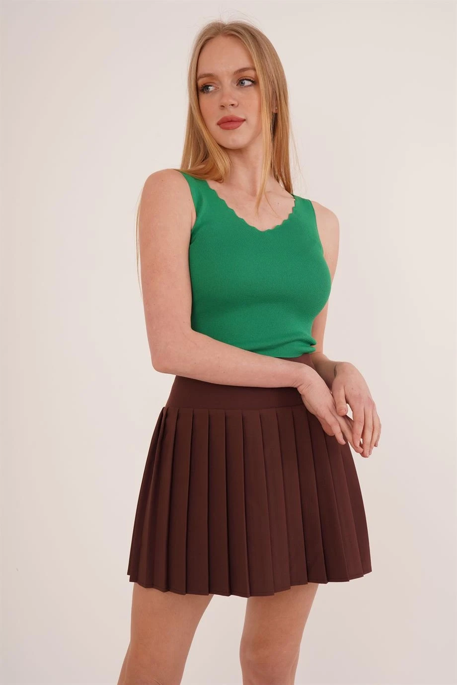 23256336 Triko Merdiven Yaka Atlet YESIL