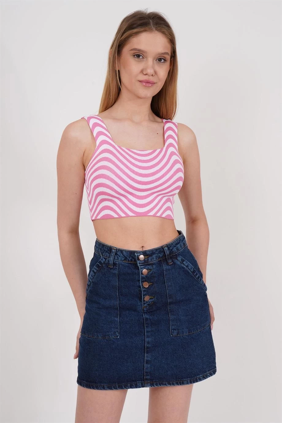 23256429 Triko Zebra Desenli Kare Yaka Crop Atlet PEMBE