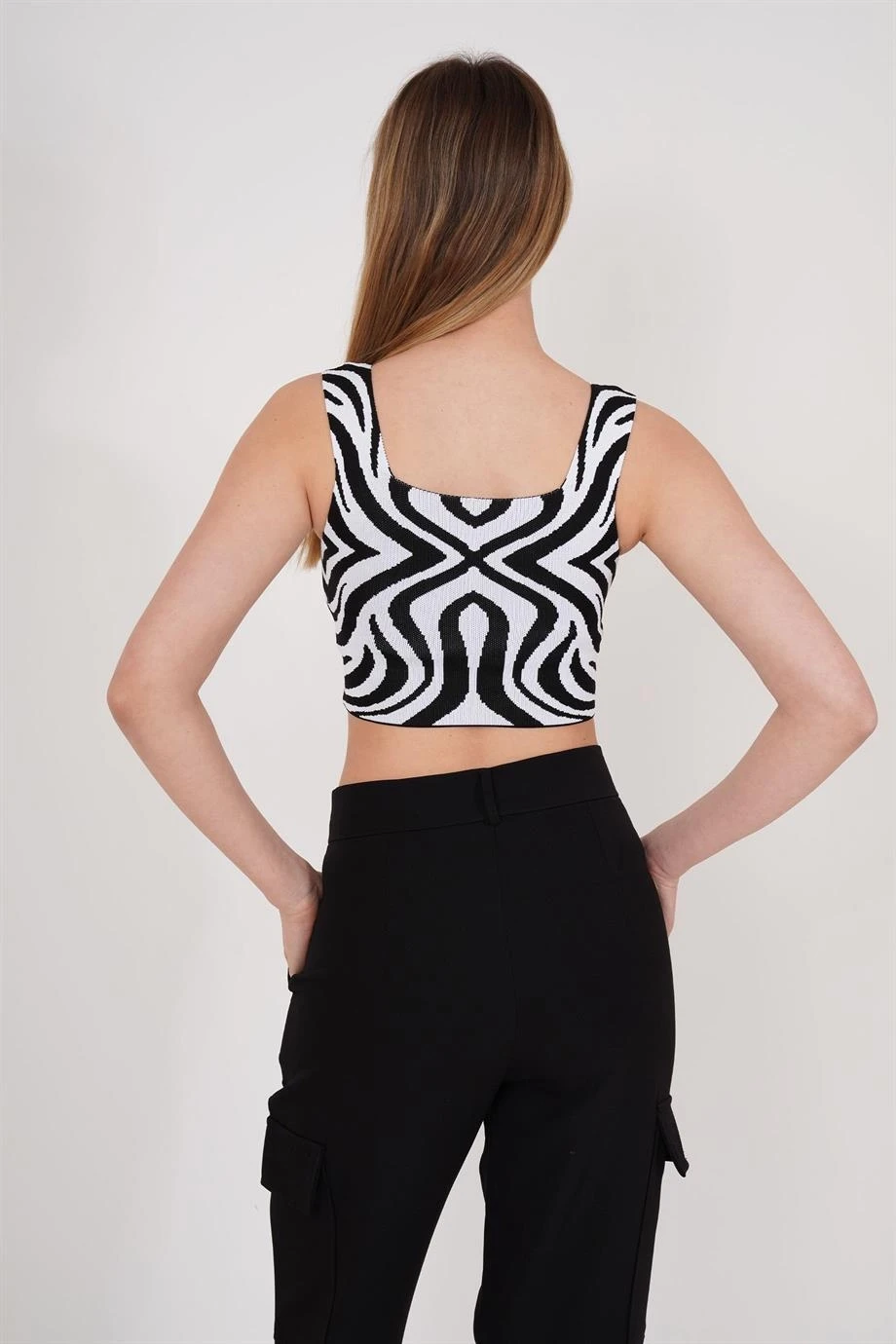 23256430 Triko Desenli Askılı Kare Yaka Atlet SIYAH