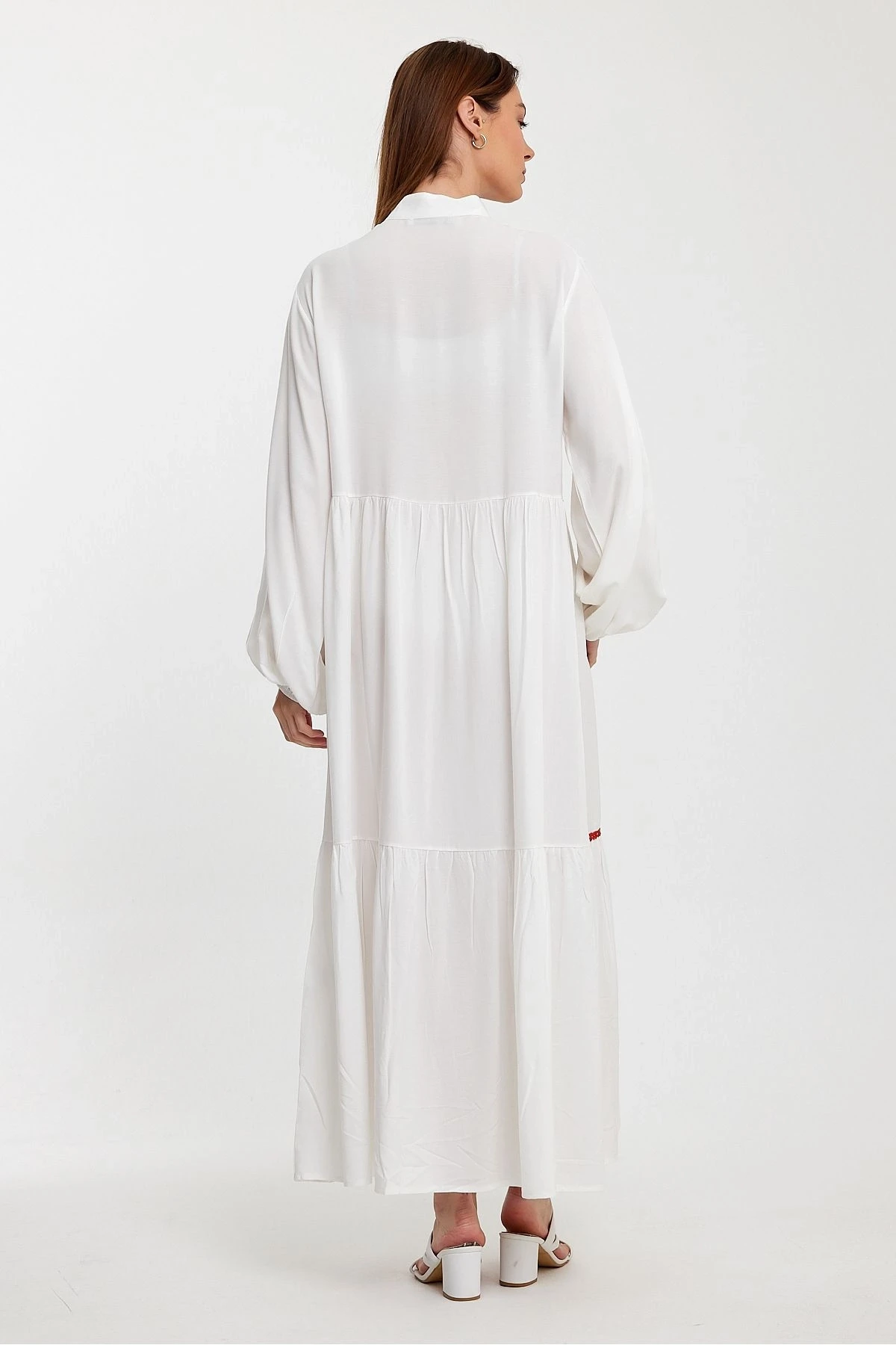 VP1005 Hakim Yaka Bağcıklı Nakış Dty.Balok Kol Uzun Elbise BEYAZ