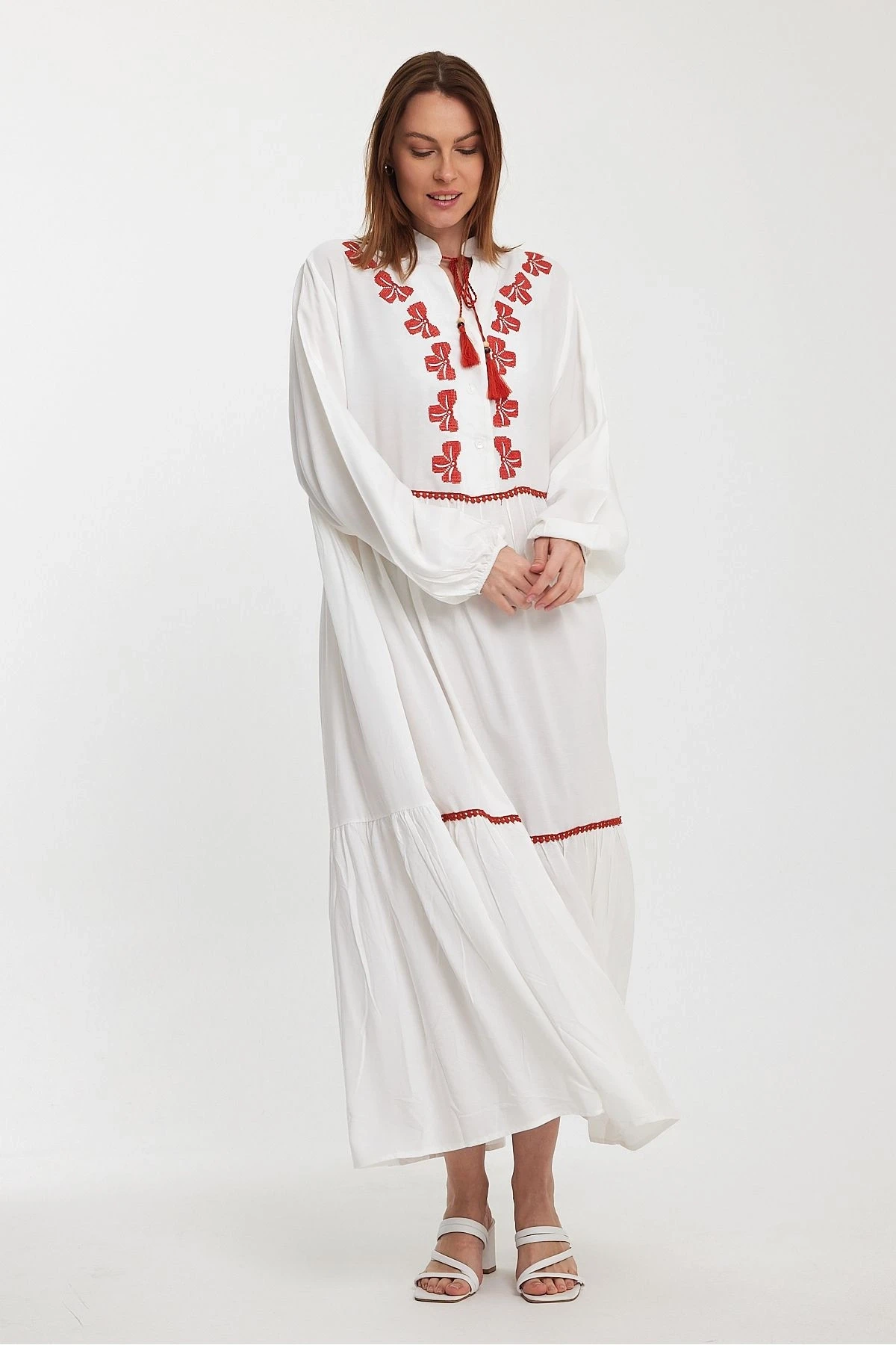 VP1005 Hakim Yaka Bağcıklı Nakış Dty.Balok Kol Uzun Elbise BEYAZ