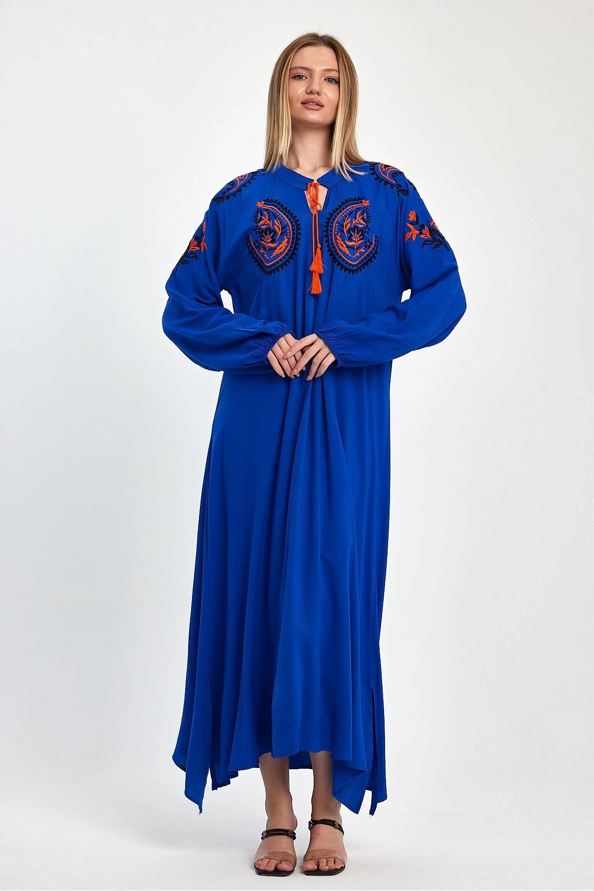 VP927 Otantik Nakış Detaylı Balon Kol Uzun Viskon Elbise MAVI