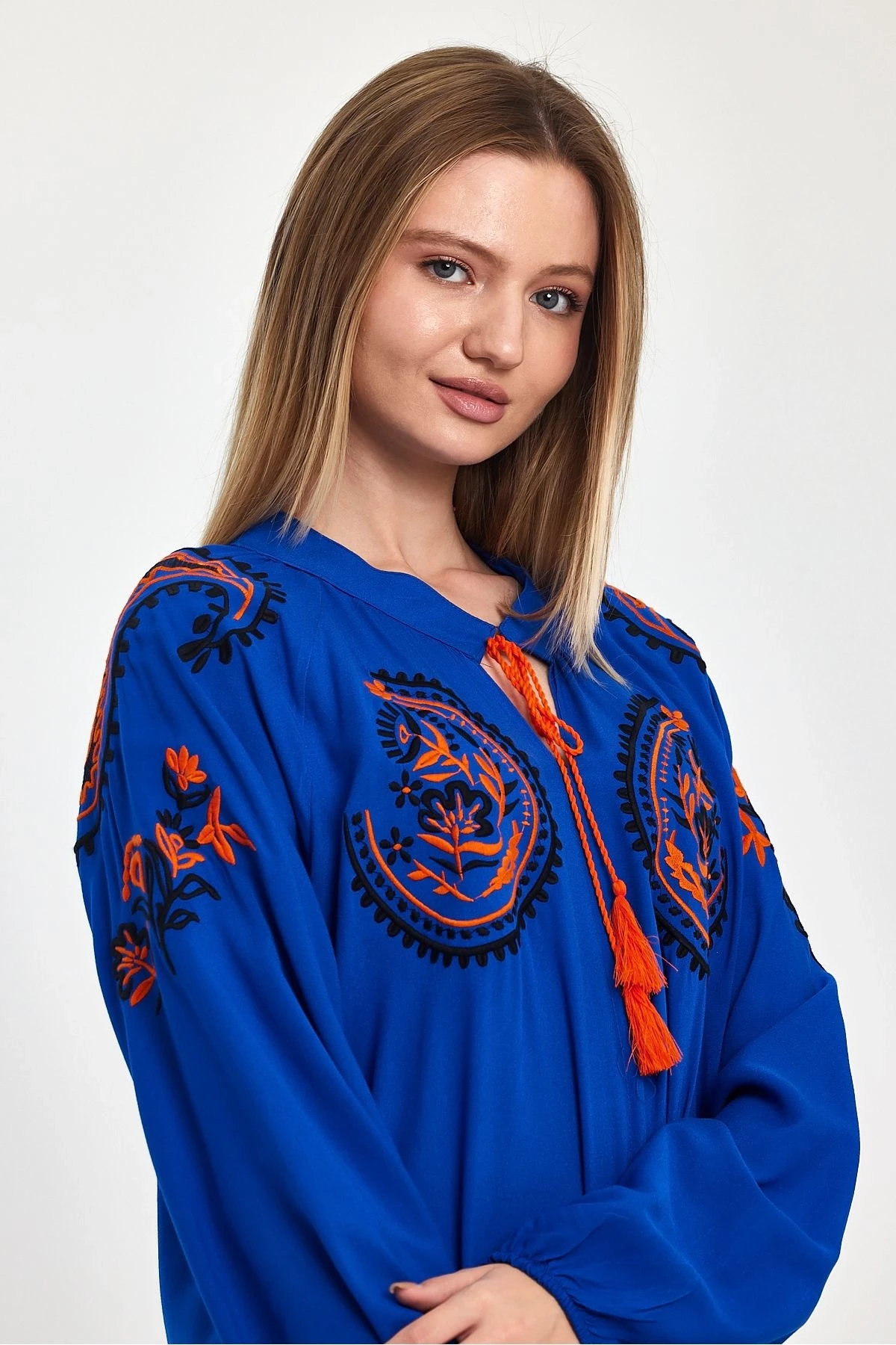 VP927 Otantik Nakış Detaylı Balon Kol Uzun Viskon Elbise MAVI