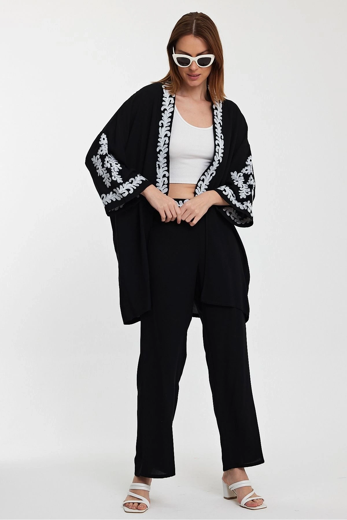 VP950 Nakış Detaylı Alt&Üst Takım SIYAH