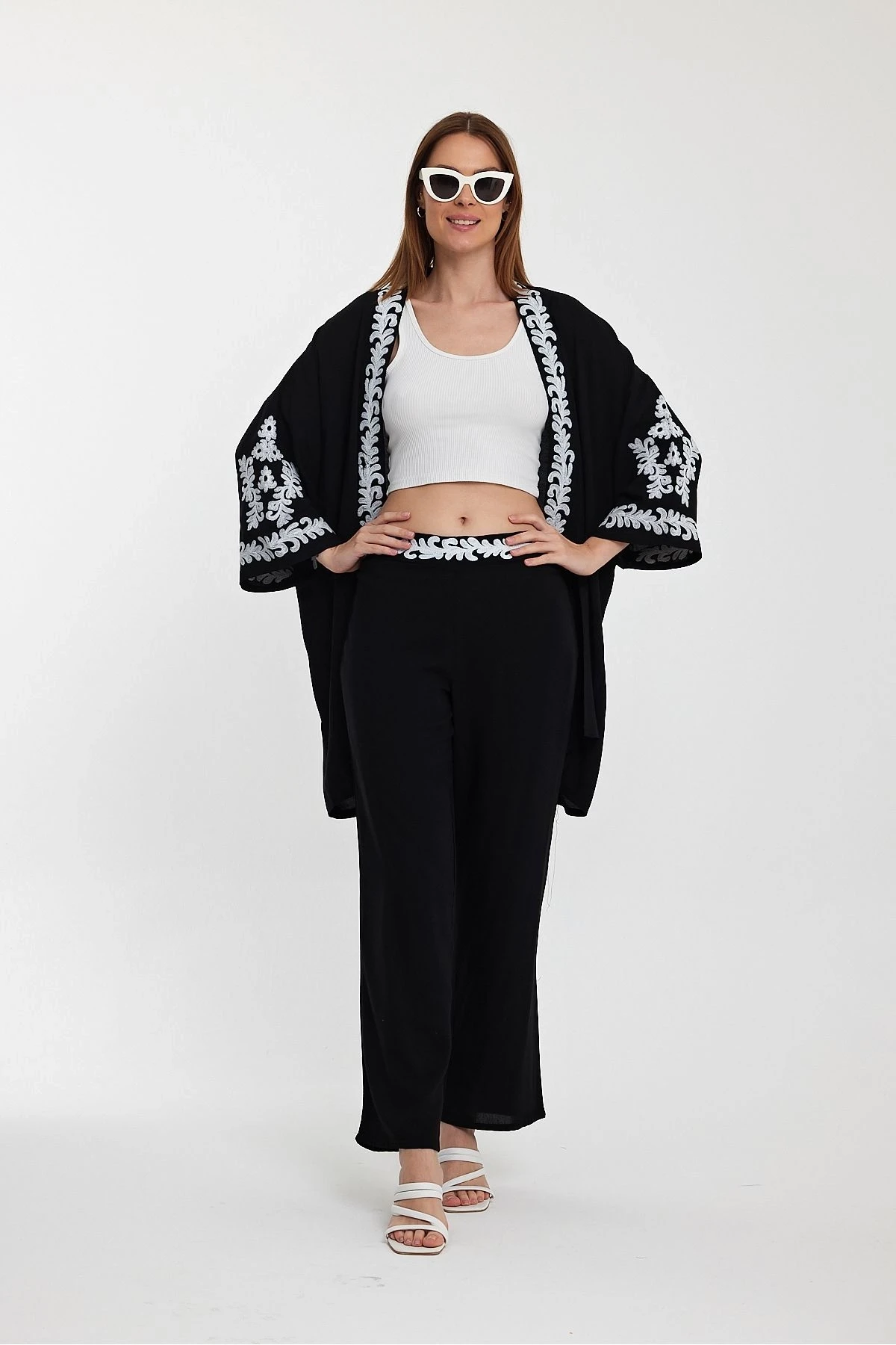 VP950 Nakış Detaylı Alt&Üst Takım SIYAH