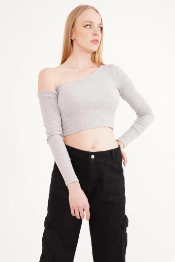 23254281 Kaşkorse Tek Omuz Dekolteli Uz.Kol Bluz GRI