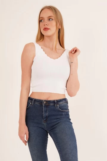 23256336 Triko Merdiven Yaka Atlet BEYAZ