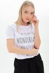 9111483 Süprem Wonderland Yazılı Kısa Kol Tshirt BEYAZ